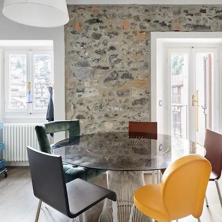 Argengno; Stylish, Great Location, Lake View Argegno