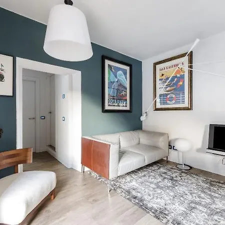 Argengno; Stylish, Great Location, Lake View Argegno